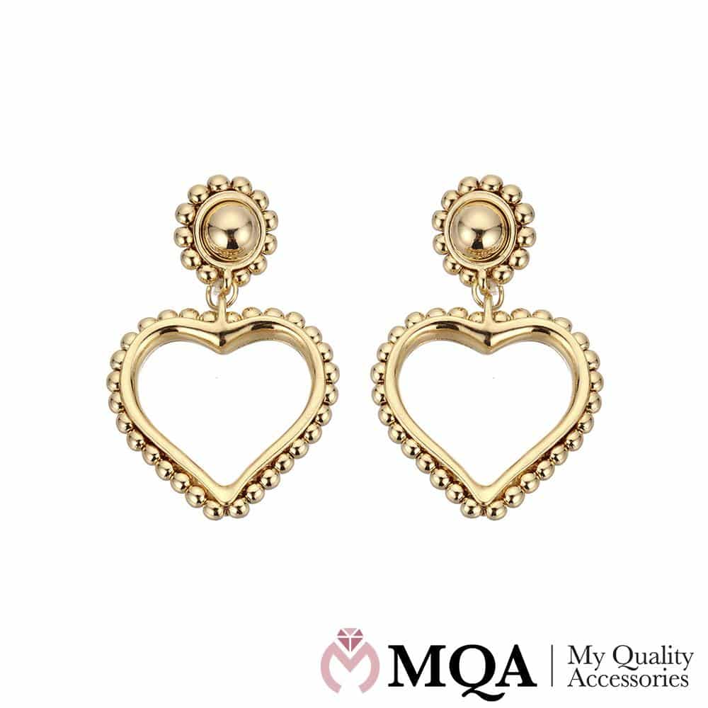 Örhängen med hjärthängen