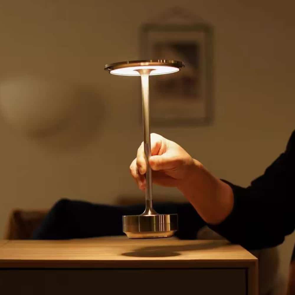 Bordslampa LED m/touch & uppladdningsbar funktion