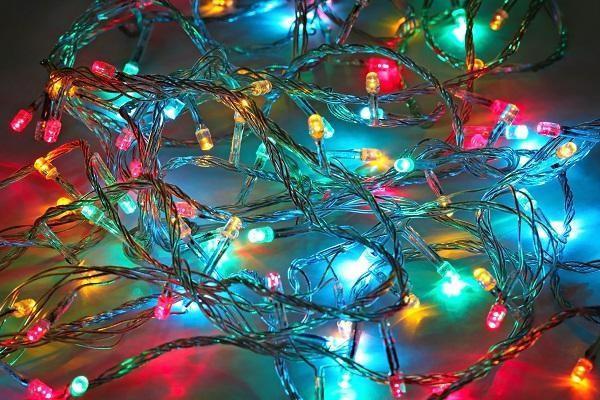 Solcellsdriven LED-ljuskedja m/100 LED (flera färger) 9 meter