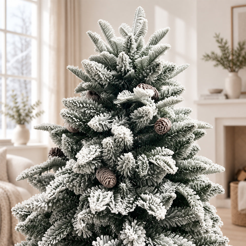 Nordic Snow Julgran – Snötäckt med Kottar – 150, 180 & 210 cm