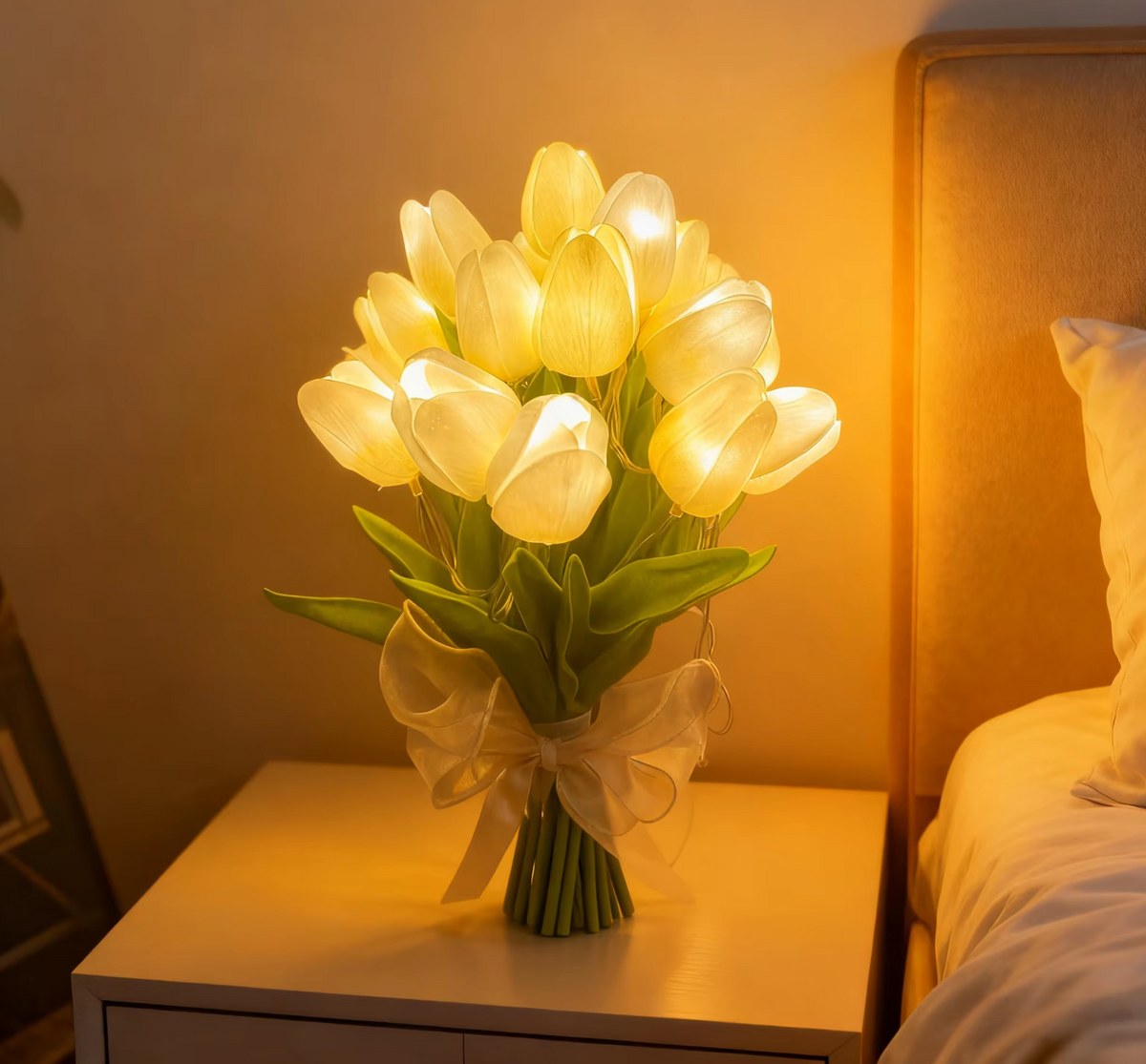 LED Tulpanbukett – 10 Vita Tulpaner med Varmt Stämningsljus