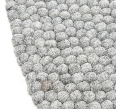 Bollmatta, handgjord i 100% ren ull (finns i flera olika färger och storlekar)
