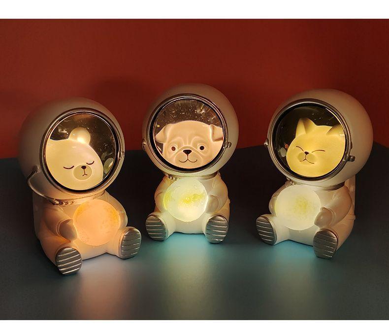 LED Astronaut nattlampa med djur